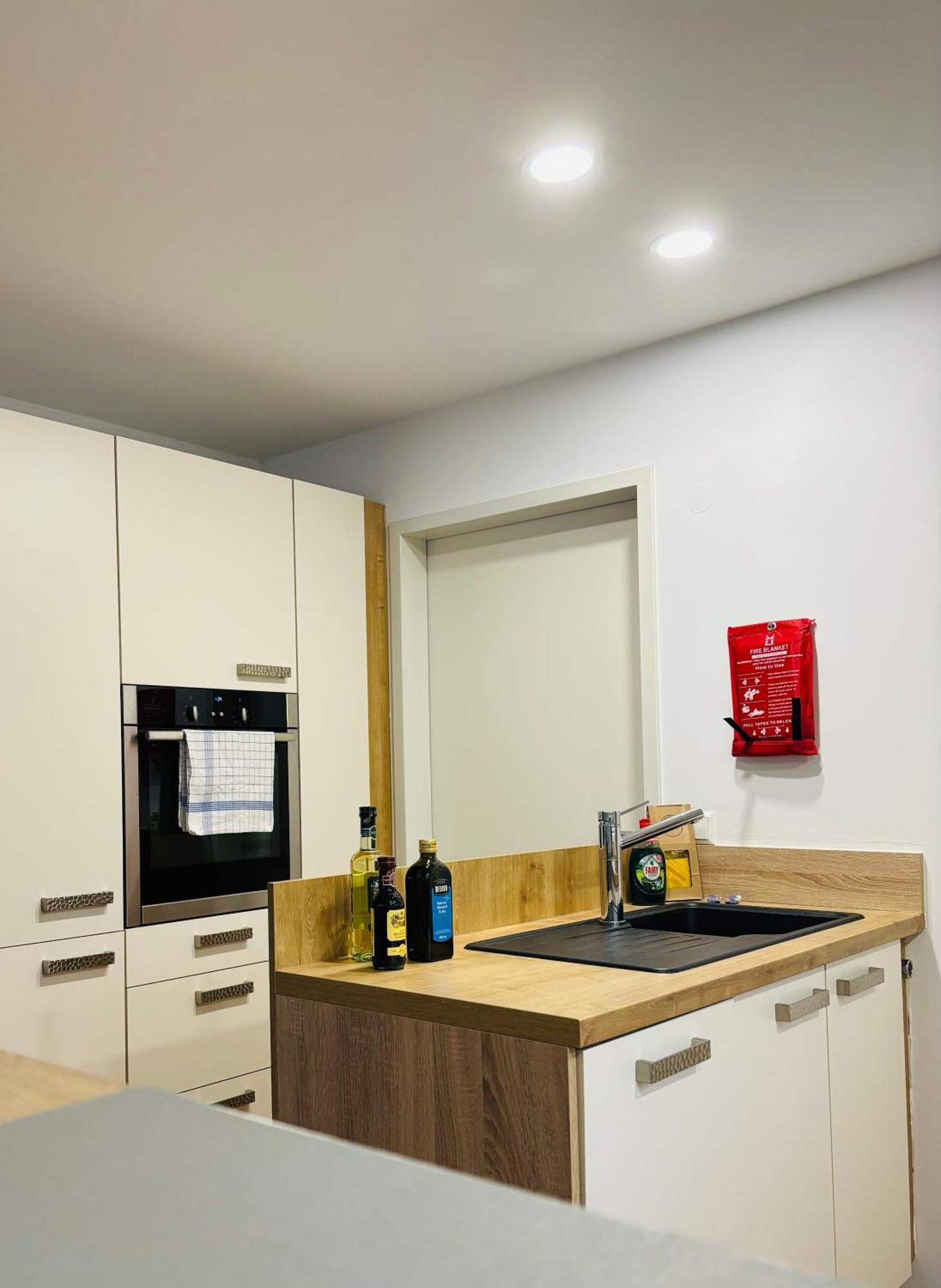 Jacuzzi Terrasse 55' Tv Kueche Regendusche Apartman Bad Bellingen Kültér fotó